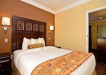 Hotel Days By Wyndham Cincinnati Area